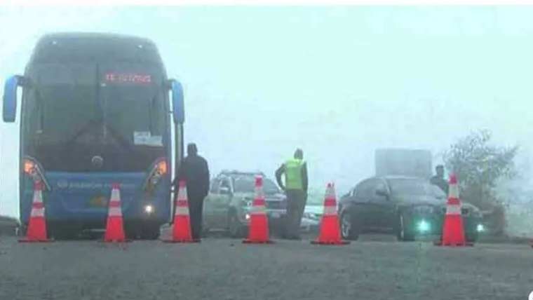 لاہور سیالکوٹ موٹروے ایم- 3 دھند کی وجہ سے بند، پی ڈی ایم اے کا بھی انتباہ