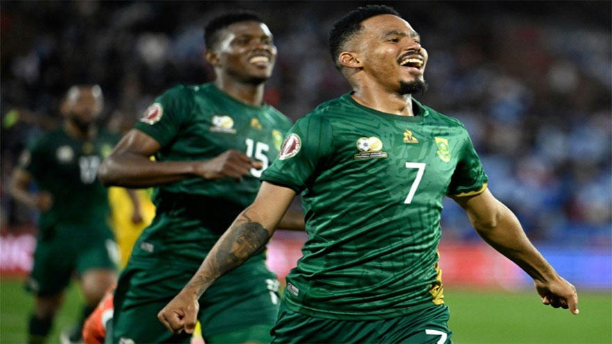 Appollis penalty sends South Africa past Zimbabwe and into AFCON last-16