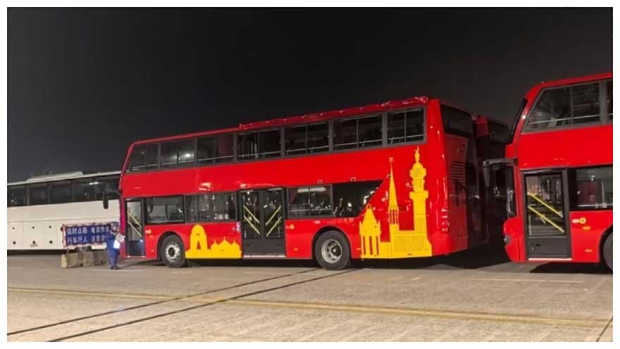 Double-decker buses to roll out in Karachi from tomorrow