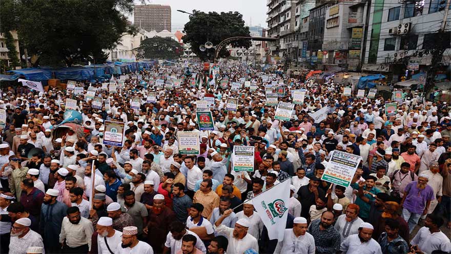 Bangladesh's Islamist party open to unity government after February vote