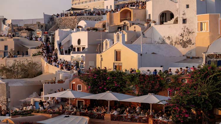 Greece issues Santorini seismic activity warning