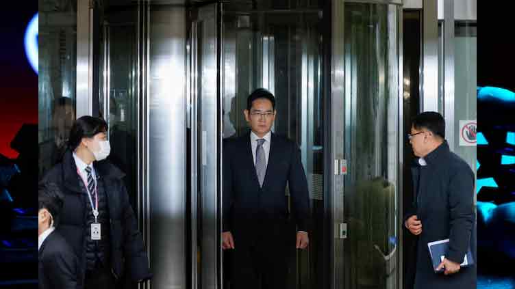 Samsung chief faces ruling on controversial merger