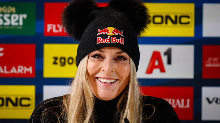 Comeback queen Vonn rounds on critics, eyes world podium