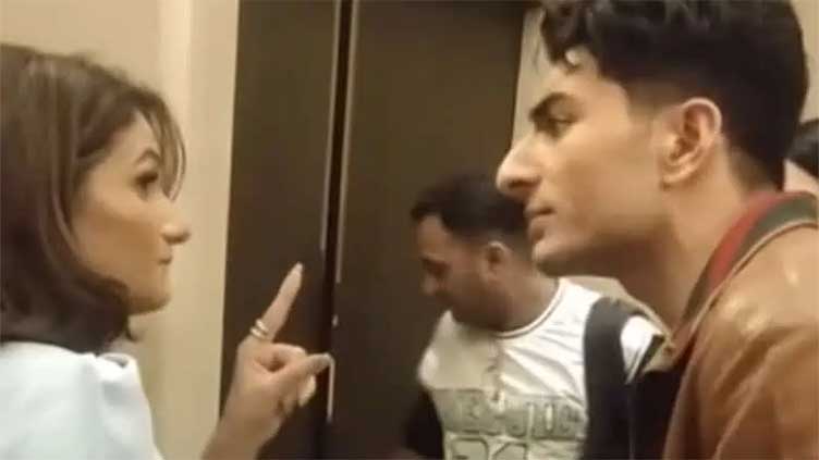 Ibrahim Ali Khan's 'aggressive' posture in talk with woman gets attention