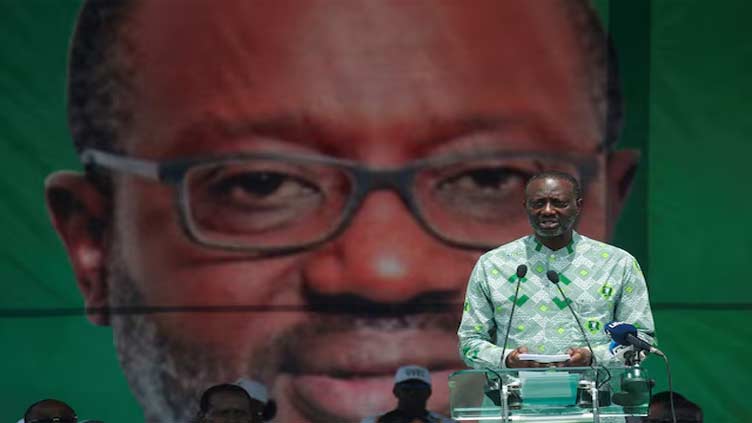 Ex-banker Thiam renounces French citizenship to run in Ivory Coast election