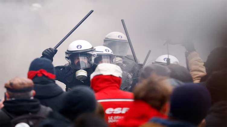 Anti-government protest halts air traffic in Belgium