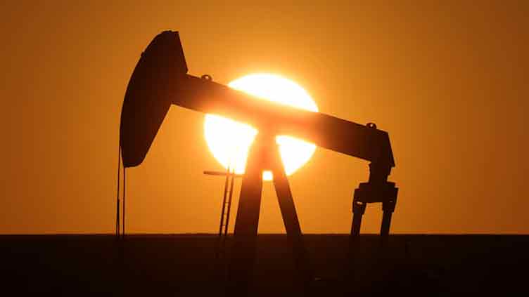 Oil falls for 4th day on expectations Russia-Ukraine peace may lift supply