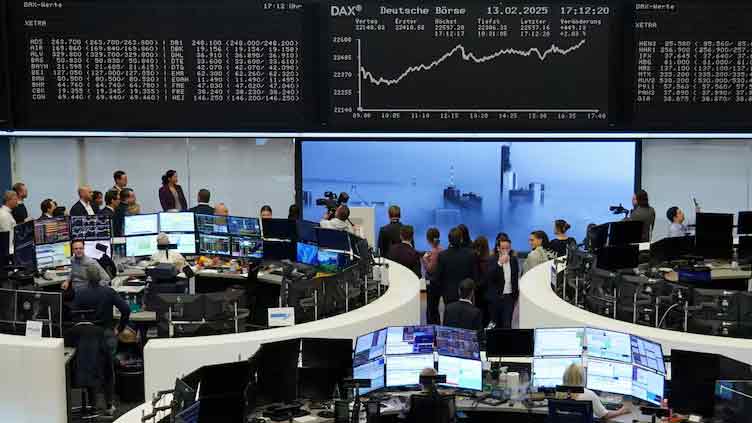 European shares break record highs on Ukraine peace hopes