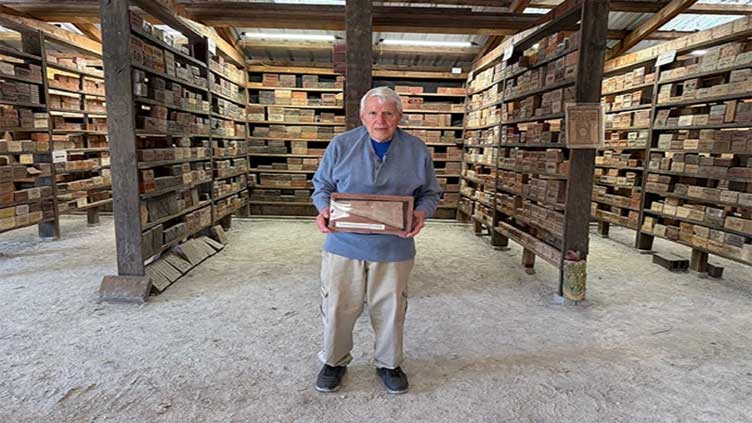 US citizen registers Guinness record for collecting 8,000 different bricks 