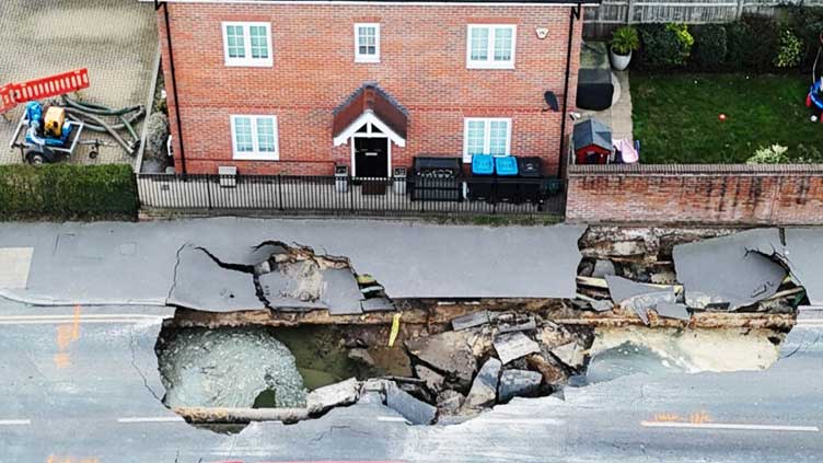 Large sinkhole forces closure of Godstone High Street in UK