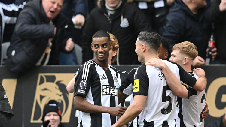 Forest felled by Isak as Newcastle bolster top four bid