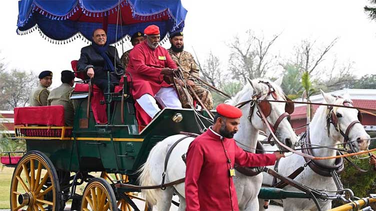 President Zardari visits Mona Remount Depot in Sargodha