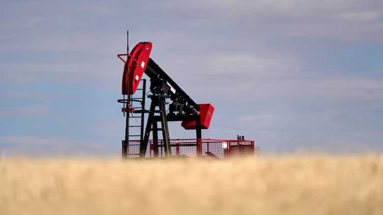 Oil set for weekly gains on colder weather, Chinese policy support