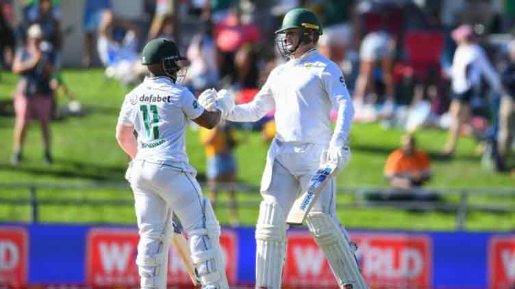 Pakistan lose three early wickets as Proteas score 615 in first innings