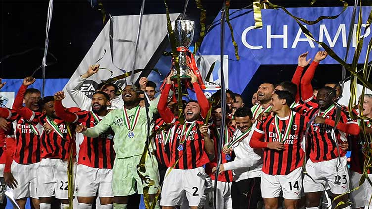 Last-gasp Abraham goal wins Super Cup for Milan in 3-2 victory over Inter