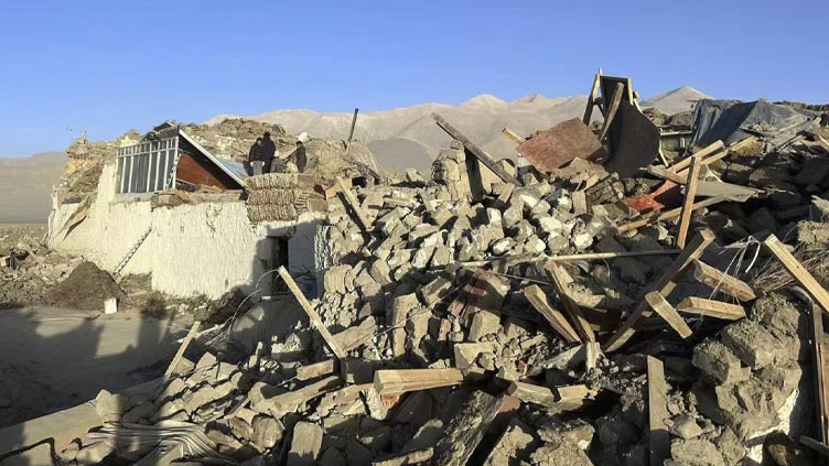 Powerful earthquake kills nearly 100 in Tibet, rattles Nepal