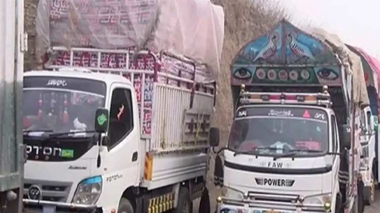 Govt dispatches essential goods to Kurram amid tight security