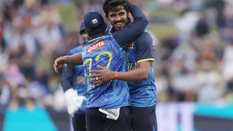 New Zealand crush Sri Lanka by 113 runs in 2nd ODI to win series