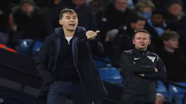 West Ham sack head coach Lopetegui, Potter in talks to replace him