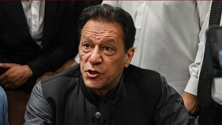 پی ٹی آئی رہنماؤں کا بانی عمران خان سے ملاقات کیلئے جیل حکام سے رابطہ