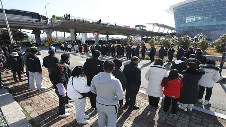 South Korean lawmakers seek independent probe as Yoon's lawyers warn detention may spark 'civil war'