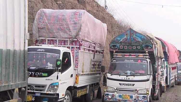 Truckloads with relief goods reach Kurram amid tight security