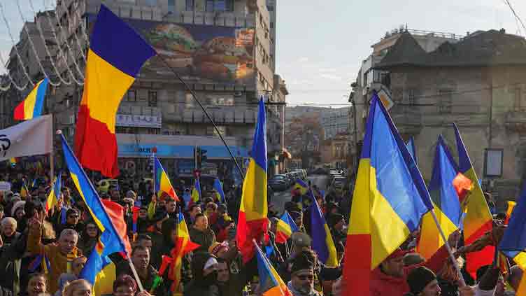 Romanian protesters demand cancelled presidential election should go ahead