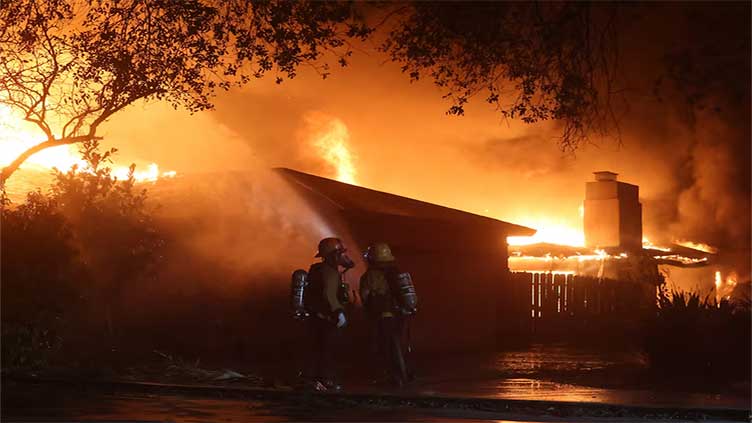 Los Angeles 'Red Flag' wildfire warnings expire, but dangers persist