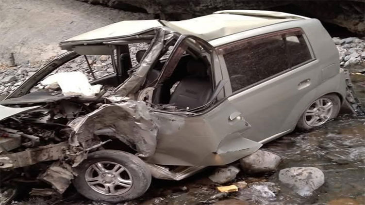 One killed as car plunges into ravine in Abbottabad