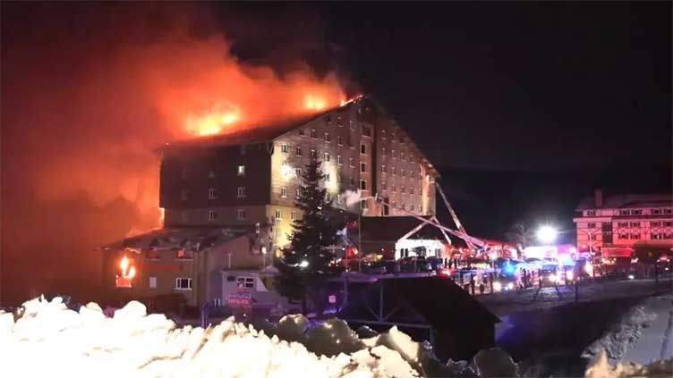 Fire at Turkiye ski resort hotel kills 10, injures 32