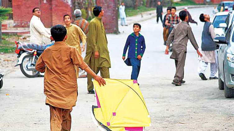 Minor boy injured in incident of kite flying in Gujranwala