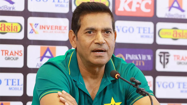 Aaqib Javed says Pakistan's spinning pitches are here to stay