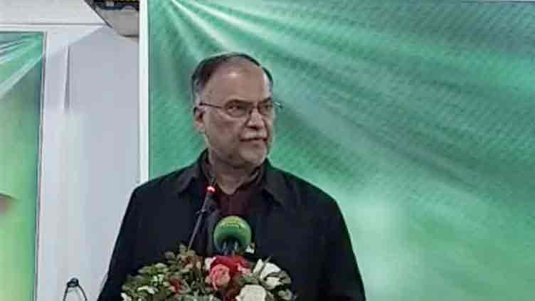 Ahsan Iqbal all praise for Punjab's aid package for minorities