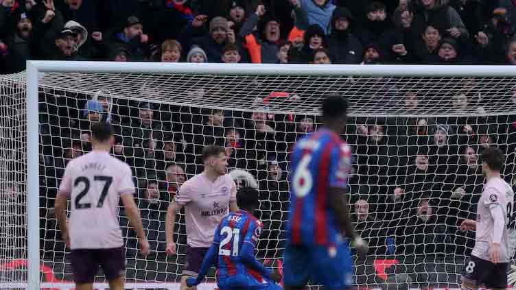 Schade and Mbeumo score to give Brentford 2-1 win at Palace