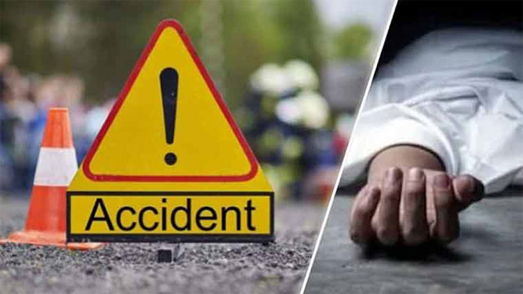 Three killed in coach, car collision in Sehwan Sharif