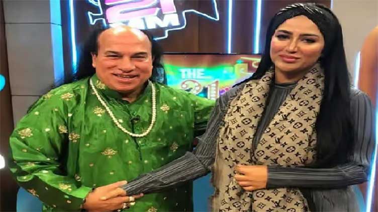 Chahat Fateh Ali Khan plans legal action against Mathira