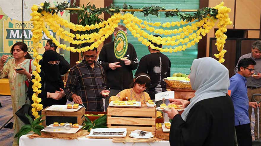 Pakistani mango festival in Abu Dhabi promotes exports