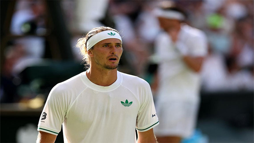 Third seed Zverev stunned at Wimbledon
