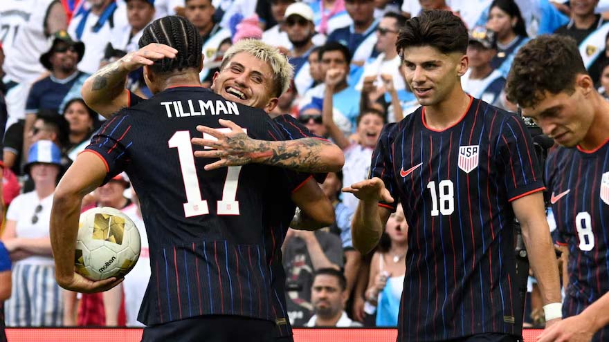 Luna double sends US into Gold Cup final