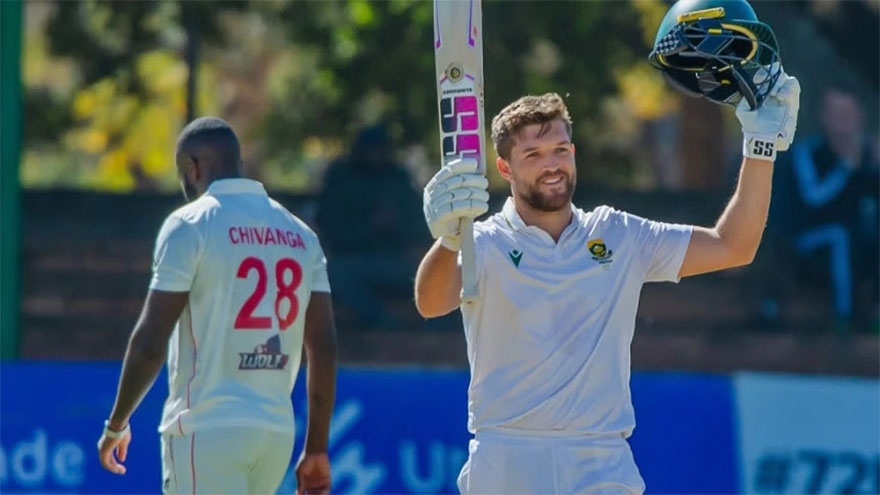 Respect for Lara stops Mulder short of world Test record