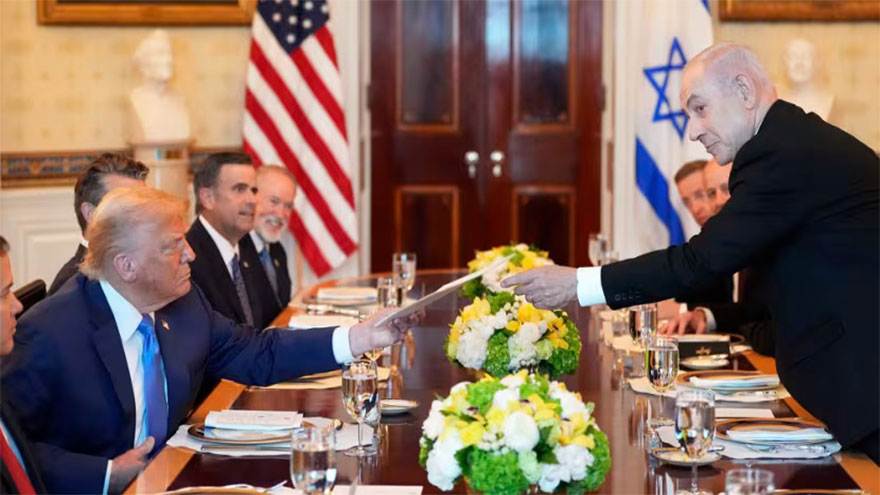 Netanyahu meets Trump at White House as Israel, Hamas discuss ceasefire