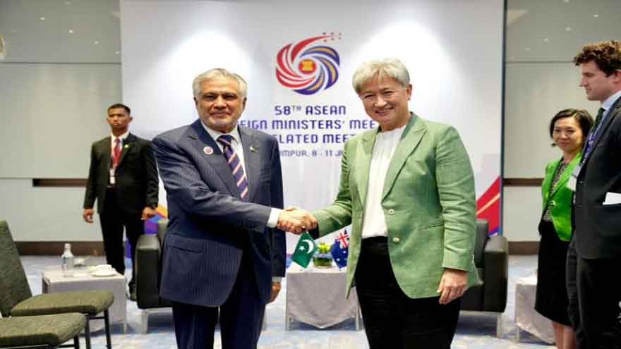 FM Dar meets Australian, Canadian counterparts on sidelines of ASEAN forum