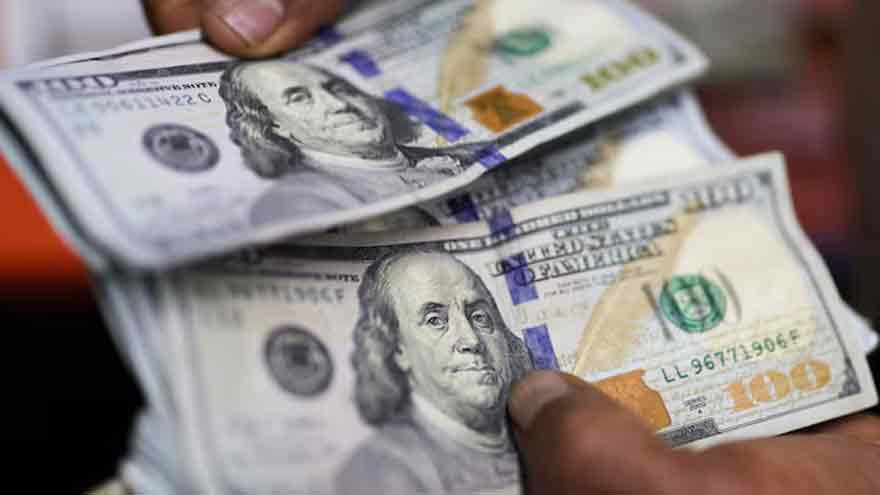 Dollar rises, loonie falls as Trump announces new tariffs