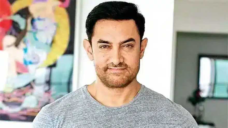 Aamir Khan to sing two songs in upcoming comedy cameo