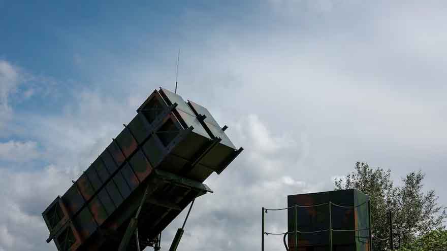 In reversal, Trump arms Ukraine and threatens sanctions on countries that buy Russian oil