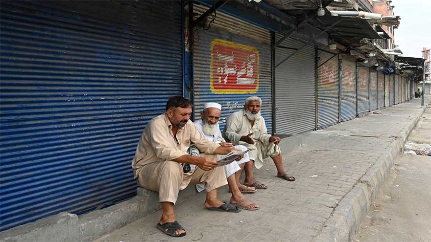 Traders defer strike after govt forms body to allay their concerns