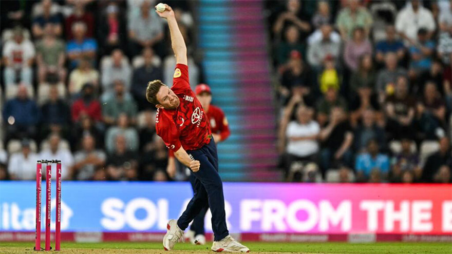 Dawson replaces injured Bashir in England squad for fourth Test