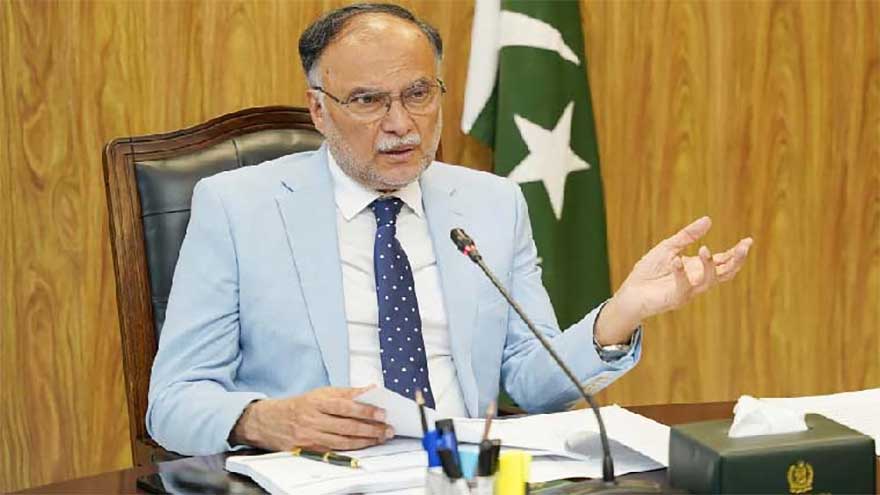 Minister expresses concerns over shrinking agriculture land