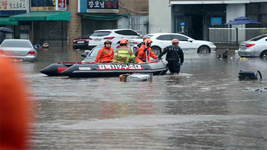 Torrential rain pounds South Korea for third day as thousands take shelter