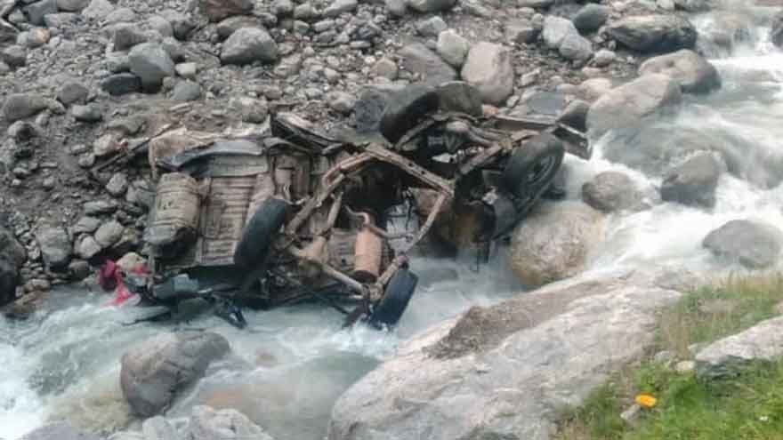 Four of a family die after jeep falls into ravine in Neelum Valley